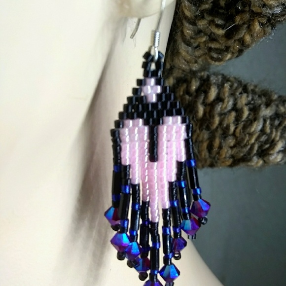 🔥SOLD🔥 at Comanche PowWow🔥 Heart Valentine Swarovski Earrings - Picture 4 of 7